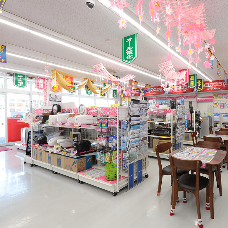 セブンプラザ重富店内風景